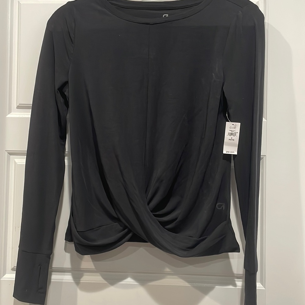 Long sleeve womens active top